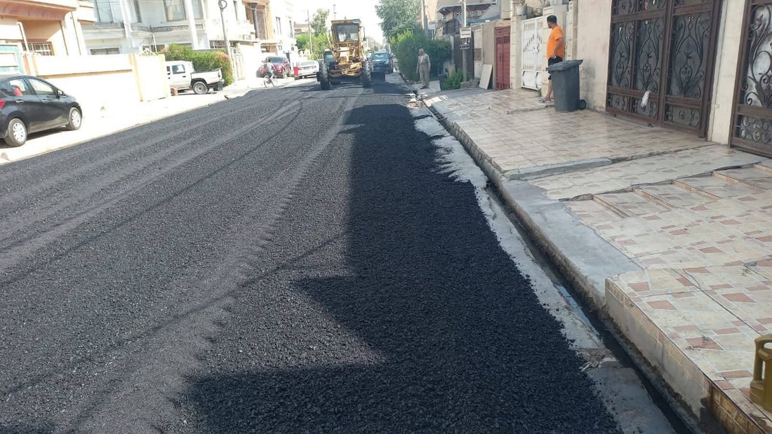 شەقامە تێکچووەکانى هەولێر قیرتاو دەكرێن