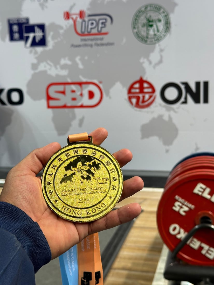 شقيقان من النجف يحصدان الذهب والفضة في بطولة آسيا لرفع الأثقال (صور)