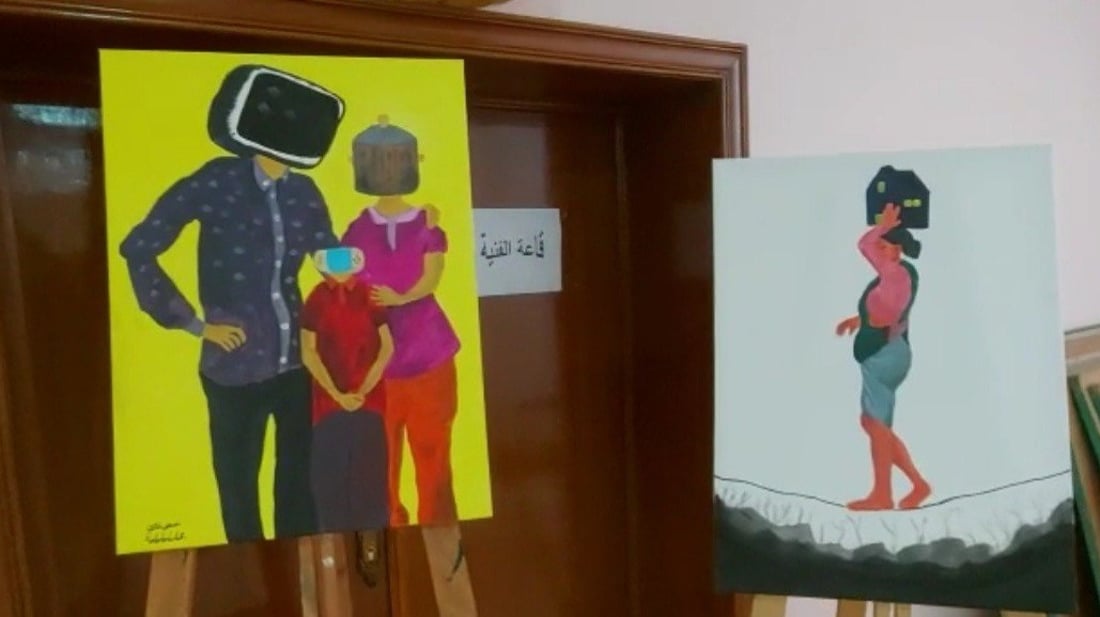 بلد – صلاح الدين: رسمات طالبات معهد الصمّ والبكم تُدهش الحضور (صور)