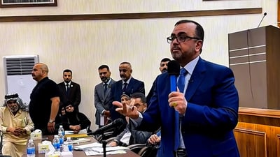 وزير الصحة يبشر الأطباء المتعاقدين: رواتبكم أصبحت 600 ألف بدءاً من الشهر المقبل