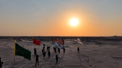 شاهد: أغرب تحرك للمشاية.. يقطعون تضاريس عجيبة من السلمان للسماوة