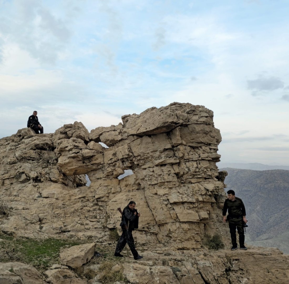 له‌ چیاكانى پیره‌مه‌گرون و سارا به‌دواى راوچییه‌كاندا گه‌ڕان