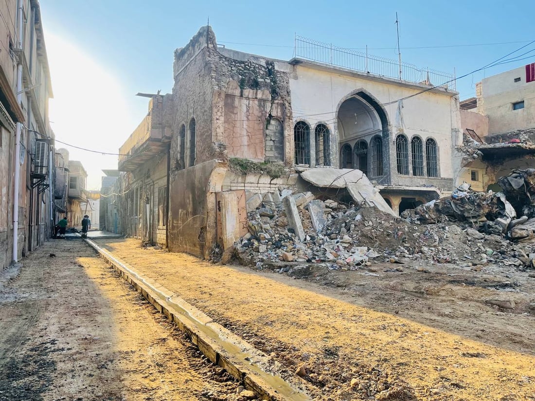 الموصل: لتسهيل أعياد الميلاد ورأس السنة.. تبليط أزقة كنيسة مار توما (صور)