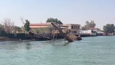 سفينة بطول 110 م غارقة في شط العرب.. الموانئ انتشلت “روكس”