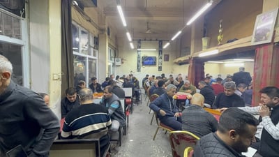 لە باتی دەفتەری قەرز لەم چایخانەیە دەفتەری غیابات هەیە