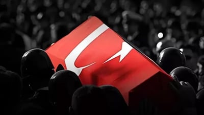 وەزارەتى بەرگرى تورکیا: 12 سەربازمان لە ئەشکەوتێکى ئامێدى گیانیان لەدەستدا