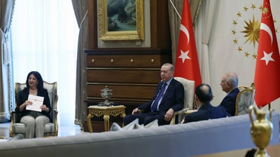 دوور لە چاوی کامێراکان کۆبوونەوەی سەرۆک کۆماری تورکیا و شاندی ئیمرالی کۆتایی هات