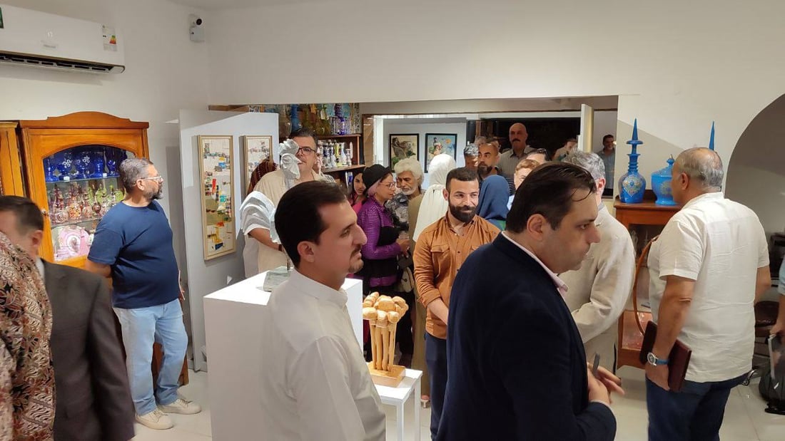 أخلص للفن حتى مع أمير قطر.. الأعظمية تجمع “الكبار” لتحية طالب البغدادي (صور)