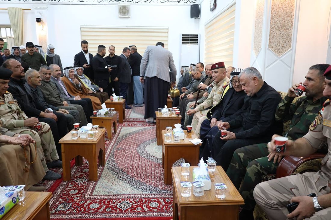 صور: هادي العامري يرافق الجيش والحشد لتفقد حدود ديالى الإدارية