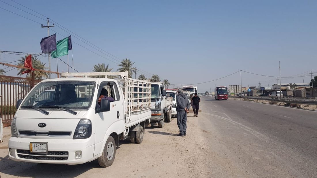 صور: الكاز يشل حركة النقل في الحلة.. سائقو “الكيات” ينامون أمام “البانزيخانة”