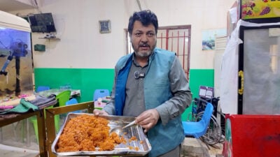 Pakistani restaurant in Najaf draws growing Iraqi clientele