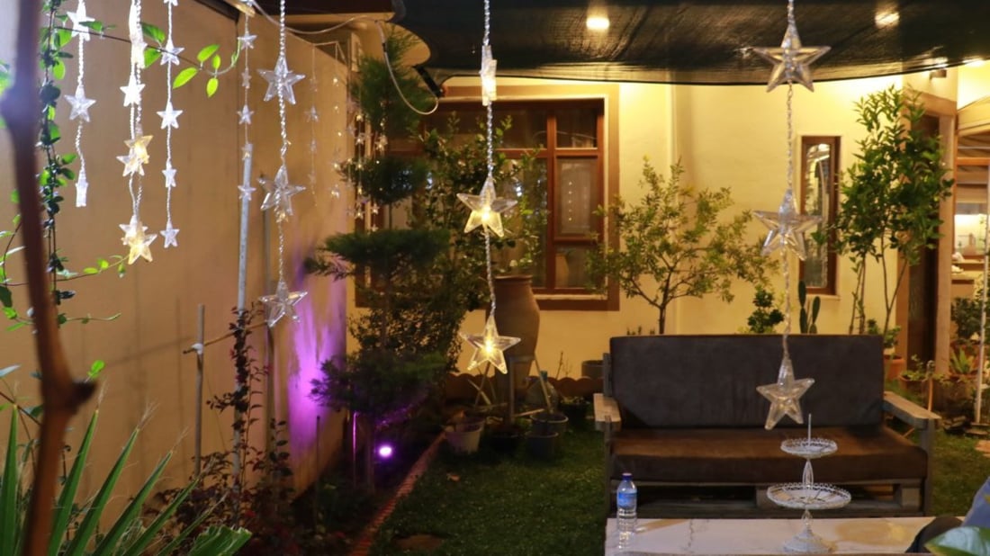 لمسات حديثة ورموز روحية.. هكذا تستقبل بيوت “الدبس” شهر رمضان (صور)