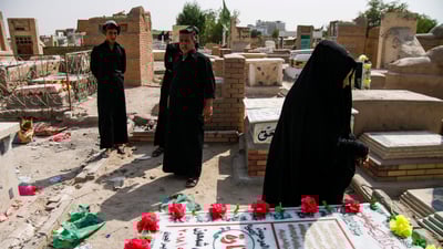 القبض على 3 متهمين بتخريب قبور في وادي السلام