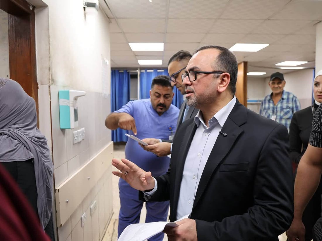 وزير الصحة يعفي مدير مستشفى الكرخ خلال زيارة مسائية مفاجئة