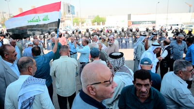 Retirees gather in Baghdad demanding pensions be doubled to a million dinars