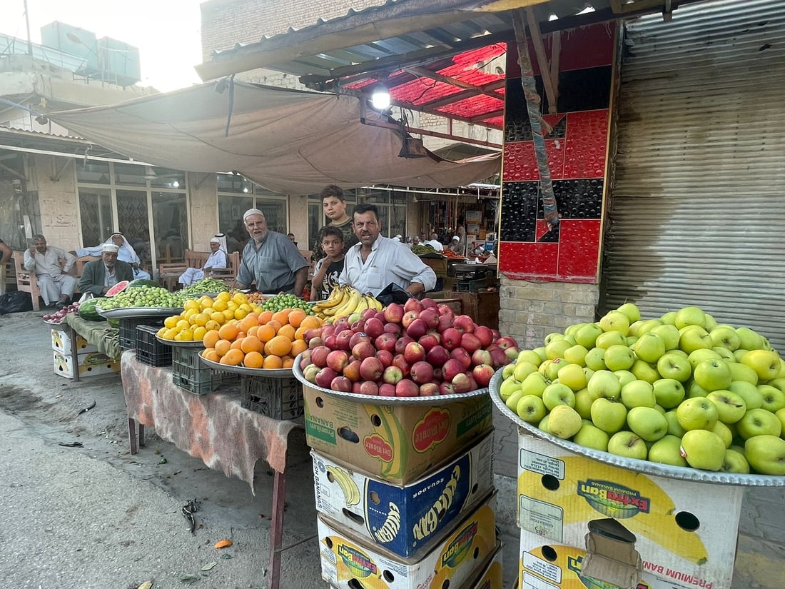 صور من سوق بهرز العتيق هذا المساء.. 964 في أقدم مجتمعات ديالى التجارية