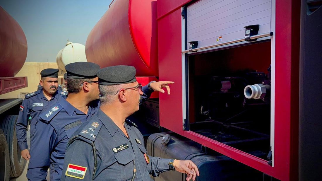 صور: الداخلية تسلم كربلاء سيارات إطفاء وإنقاذ آخر موديل