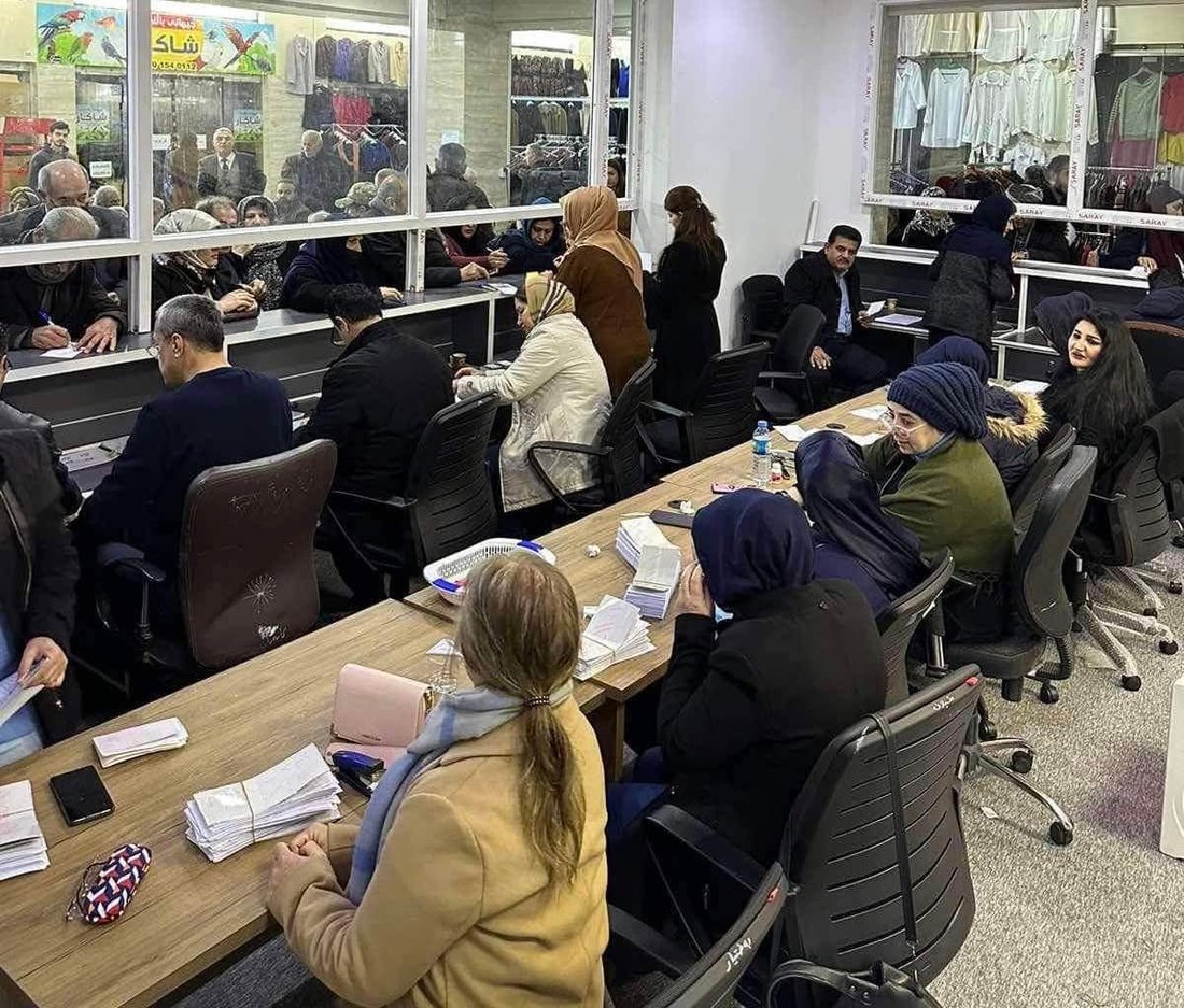 خانەنشینانی سلێمانی یەکەم موچەی ئەلیکترۆنییان وەرگرت