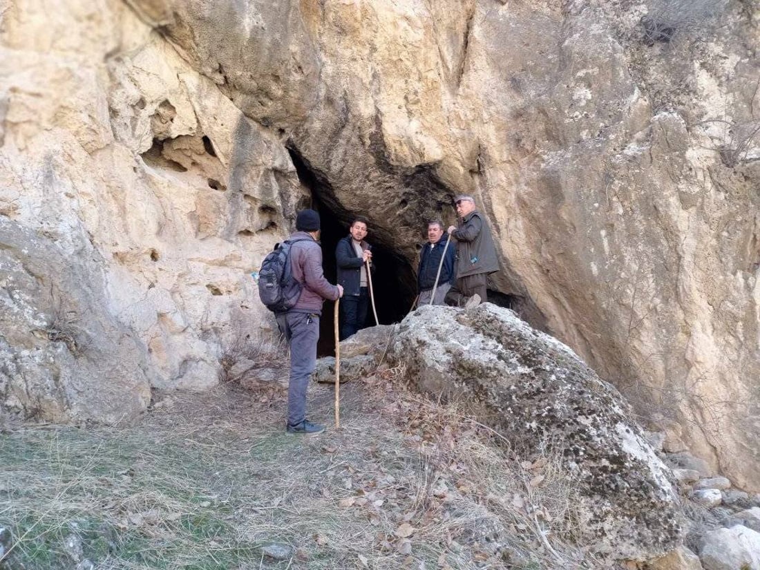 بۆ یه‌كه‌مجار چوار ئه‌شكه‌وتی سنوورى هیران و سكتان وه‌كو پێگه‌ى شوێنه‌وارى تۆمار كران