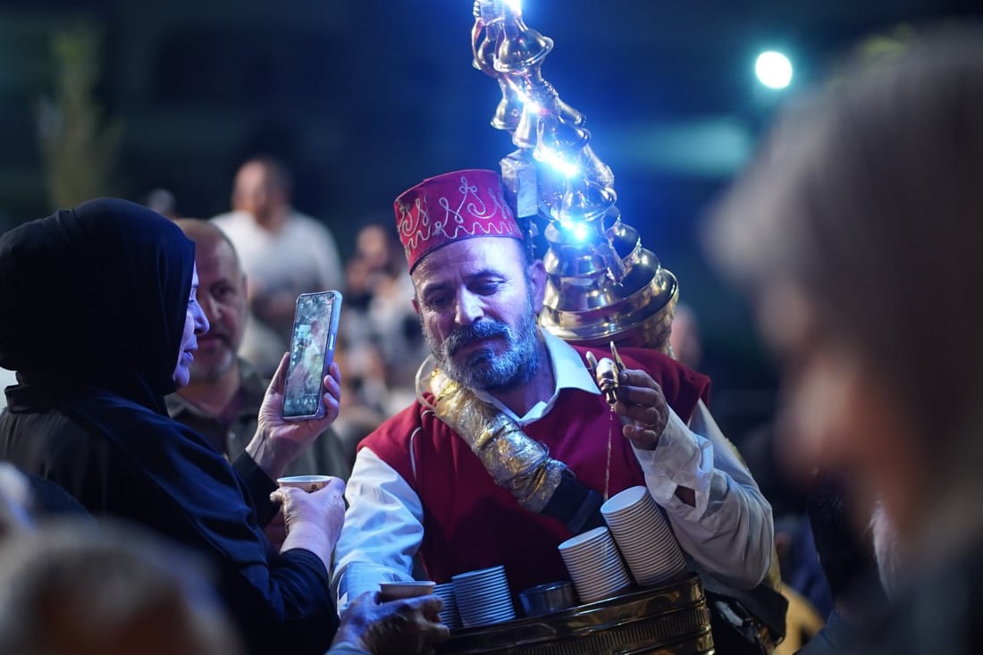 الموصل: إفطار جماعي على أنغام “القدود” في كورنيش الدندان (فيديو)