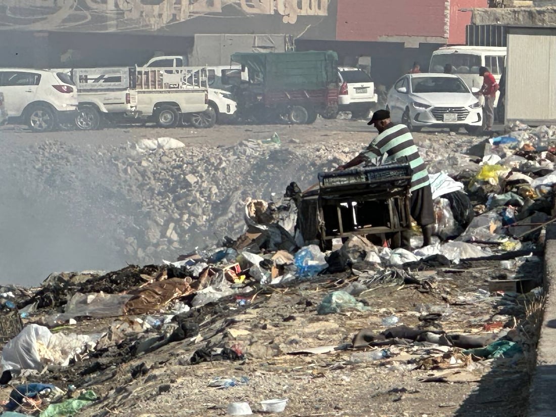 هناك خطة لكن الشرطة لن تتدخل.. نهر قلعة كركوك غص بالقمامة وصار “كراج” (صور)