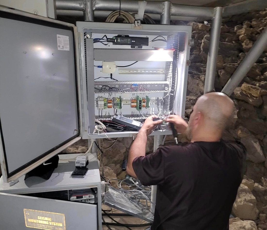 وێستگه‌ى بومه‌له‌رزه‌كه‌ى دهۆك ته‌نیا پاشماوه‌ى بومه‌له‌رزه‌كانى ده‌ره‌وه‌ى پارێزگاكه‌ ده‌خوێنێته‌وه‌