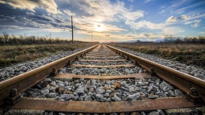 الحكومة تقر سكة قطار الفاو ربيعة نحو تركيا.. وتحلية ماء البحر نحو “تمويل بديل”