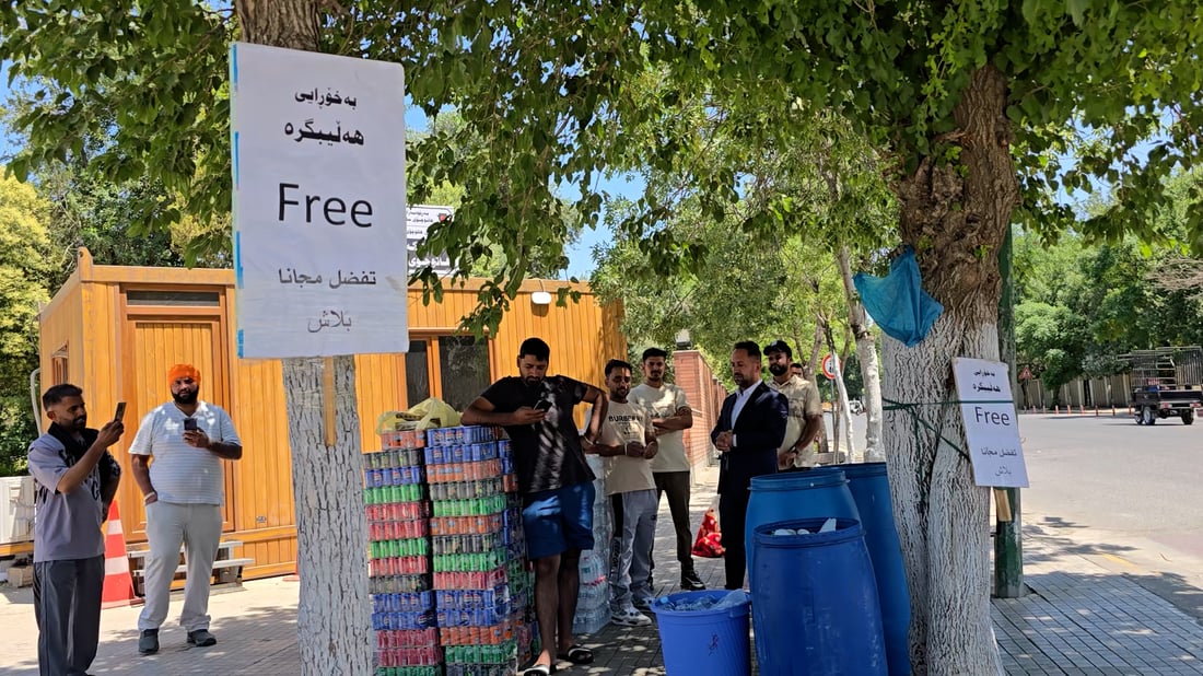 شاهد: مسلمون هنود يحتفلون بطريقتهم الخاصة في السليمانية