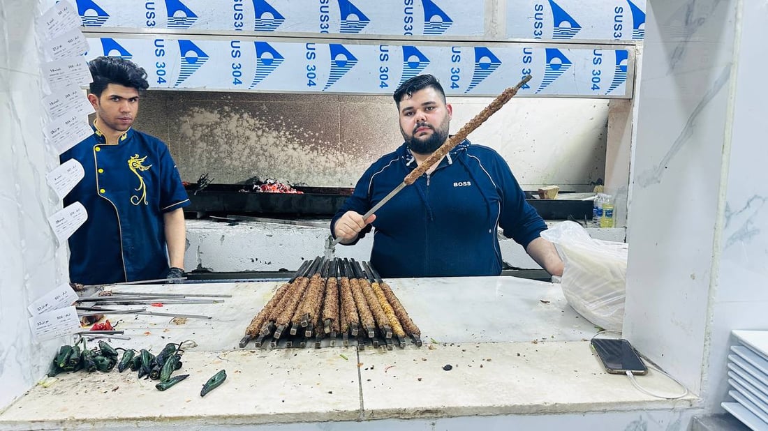 مطعم زرزور مندهش من الانفتاح الاجتماعي في الكوت.. أول فرع من 5 طوابق (صور)