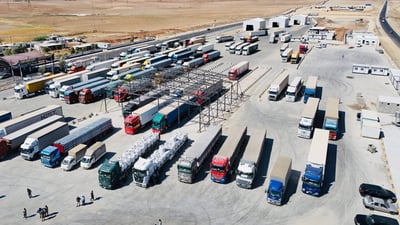 منافذ بديلة للبضائع والمسافرين.. إجراءات احترازية تحت لهيب الحرب