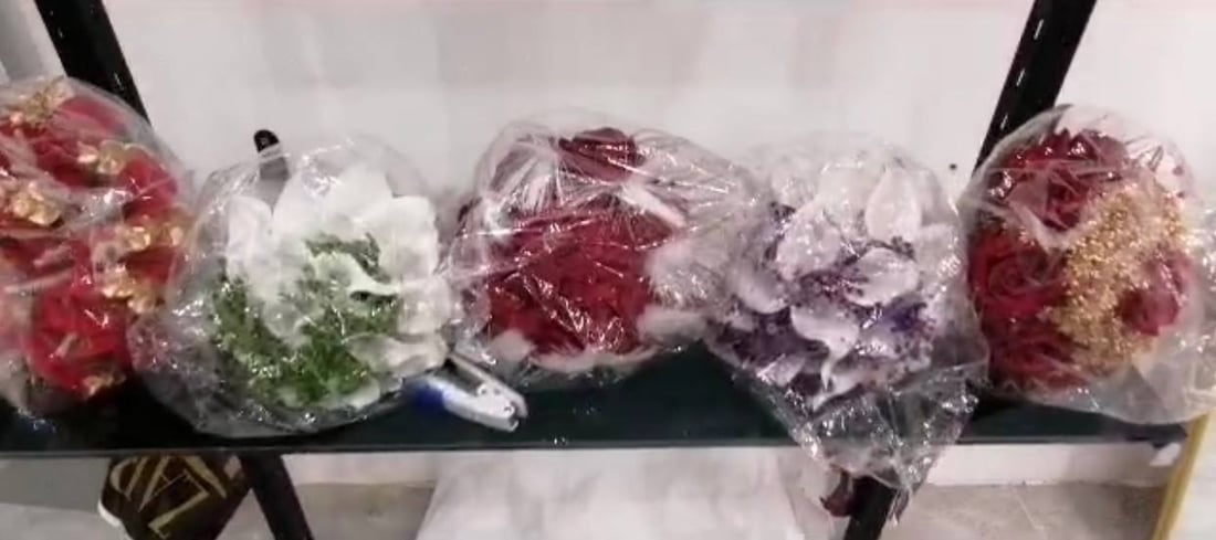 صور: “الغيث” يرضي سيدات الطارمية.. لا داعي لشراء فساتين الزفاف والسهرات