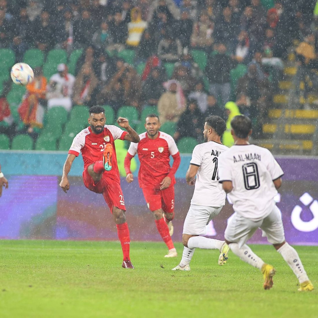 عُمان تقصي اليمن بصعوبة من كأس الخليج في البصرة