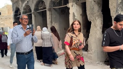 فيديو: السواح يتدفقون من الجنوب والوسط نحو الموصل.. وجبة ثانية أكملت الجولة