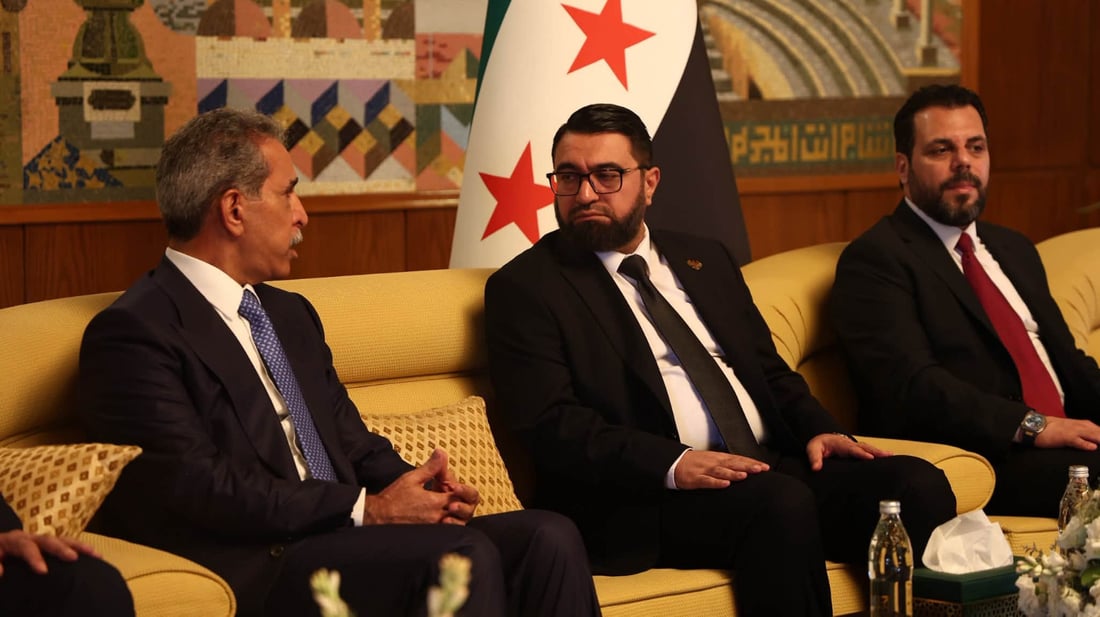 فائق زيدان بدأ نقاشه في دمشق بعوائل داعش.. توضيحات القاضي ليث جبر