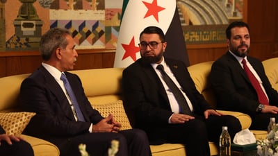 فائق زيدان بدأ نقاشه في دمشق بعوائل داعش.. توضيحات القاضي ليث جبر