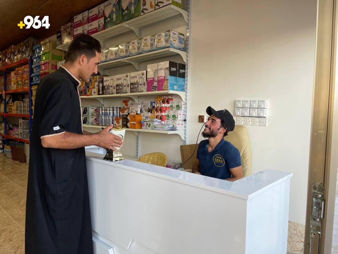 صور من هيت: كل شيء في “آل جدوع” بالنقد والتقسيط.. من الموبايل إلى الأخشاب