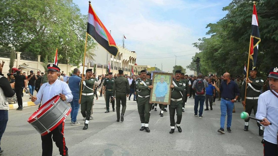 فيديو: بتشييع مهيب.. بابل تودع الشاعر موفق محمد إلى مثواه الأخير