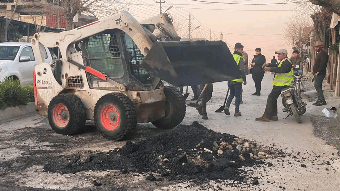 حکومەت بە هاوکاری کۆمپانیایەک  چاڵوچۆڵی شەقامێک پڕ دەکاتەوە