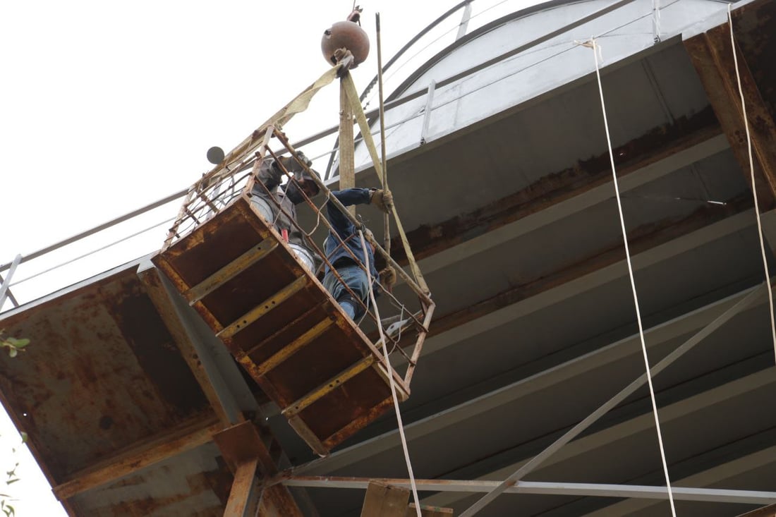 كركوك: رافعات ولحام ومهندسين لتأهيل خزان ماء عمره 50 عاماً في الدبس