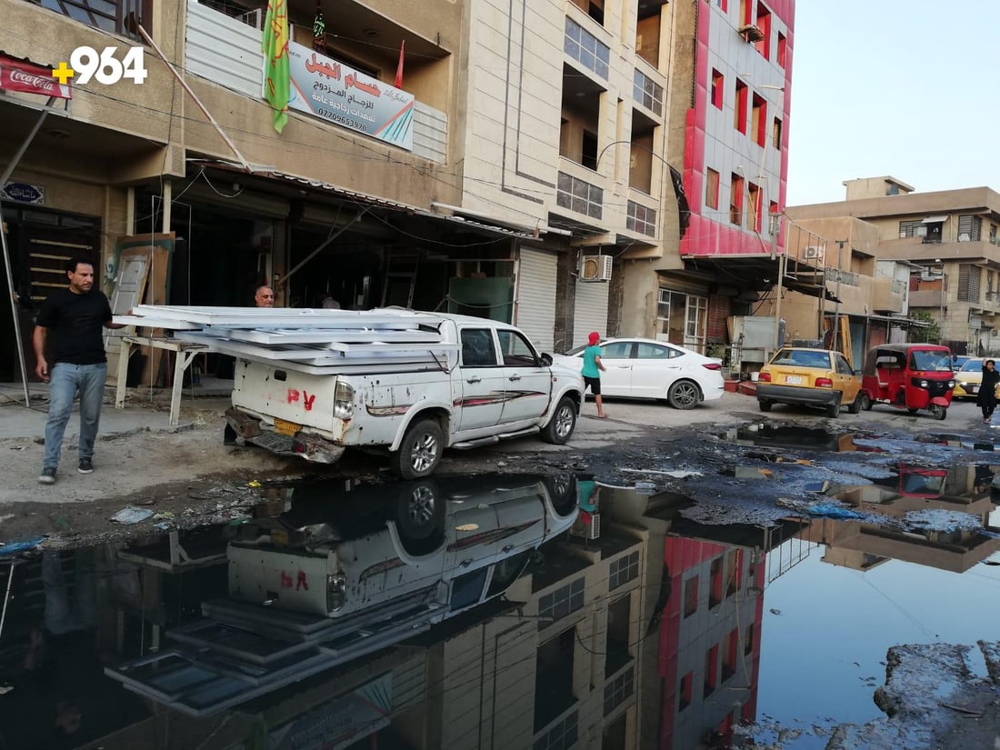 صور لا تسرّ أحداً من شرق العاصمة.. انسداد مجاري الغدير يكمل عامه الأول!