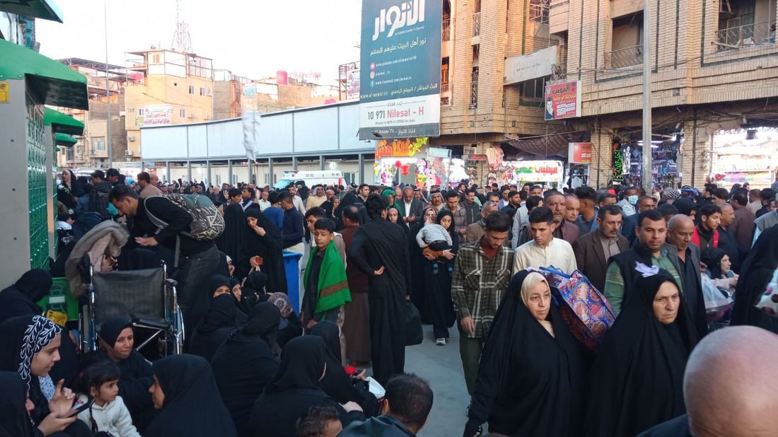 صور من شعبانية كربلاء اليوم: المدينة القديمة امتلأت والطعام في كل مكان