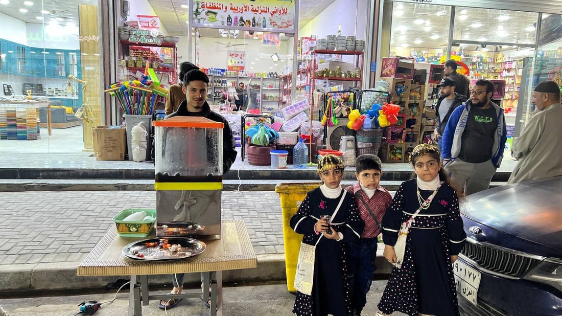 صور: أطفال البصرة ينسخون طقوس “ماجينا وگرگيعان” في ذكرى ولادة المهدي