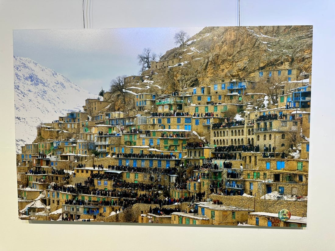بە 50 وێنە فۆتۆگرافەرەکان سیمای کوردستان نمایشدەکەن