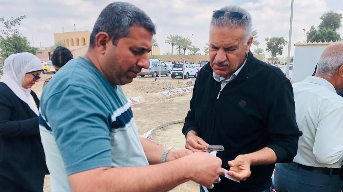 جوافة وبابايا.. أهل الحلة يوزعون على دوائر الحكومة بذور أشجار مقاومة لمناخ العراق