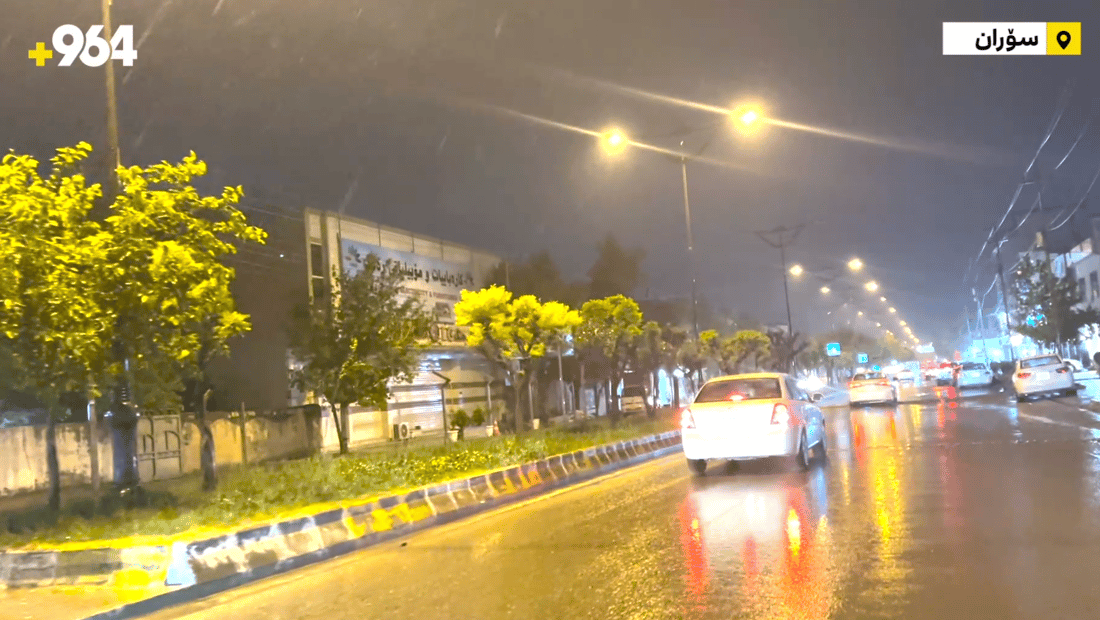 لە سۆران باران هەورەتریشقە بوو