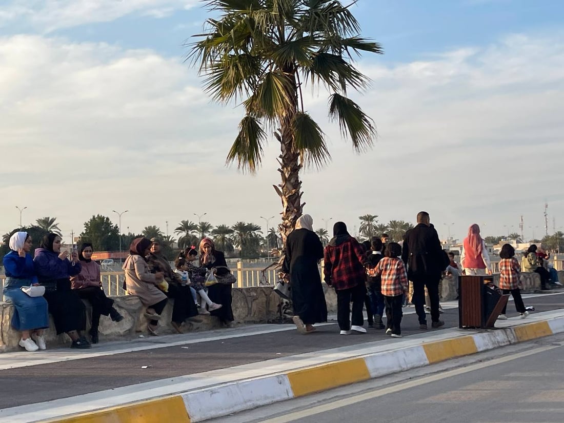 صور: الربيع بدأ في بعقوبة مبكراً.. العوائل خرجت إلى الكورنيش الصاخب والمتنزهات