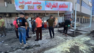 صور من الكرادة: حريقان في ملهى الأسطورة ومطعم الغزالة.. تماس كهربائي وتسرب غاز