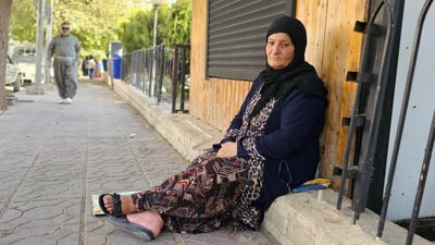 تەنیا یەک خاتون لە کۆیە لەسەر شەقام کاردەکات 