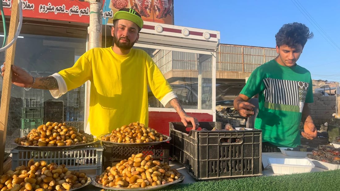 صور: شهي جداً يا شارع بشار.. الخلال أصبح رطباً “فوق النص” والكيلو 12 ألفاً