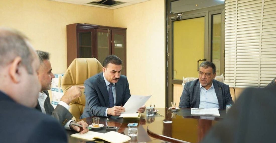 وزير التربية يعاقب معلماً كتب توبيخاً على ورقة طفلة في الأول الابتدائي